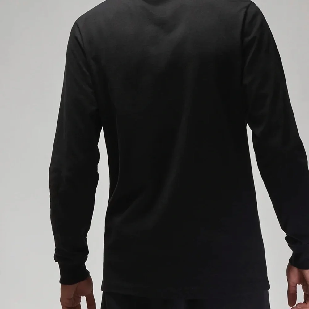 Jordan black shirt